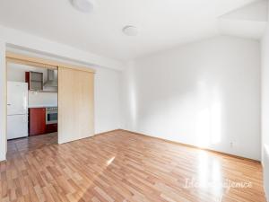 Pronájem bytu 3+1, Praha - Chodov, Volkovova, 75 m2