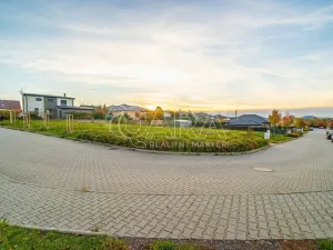 Prodej pozemku pro bydlení, Mělník, Včelařská, 863 m2