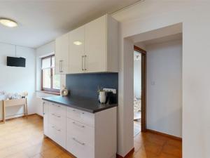 Prodej rodinného domu, Beroun - Beroun-Zdejcina, Hudlická, 194 m2