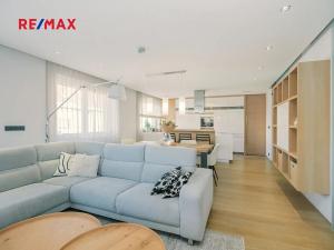 Prodej atypického bytu, Pardubice, Nerudova, 160 m2