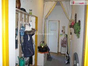 Pronájem bytu 2+1, Děčín - Děčín IV-Podmokly, Revoluční nám., 58 m2