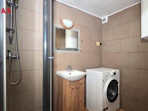 Pronájem bytu 2+1, Číhalín, 53 m2