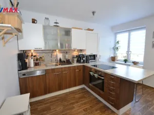 Prodej bytu 3+1, Štíty, Sportovní, 81 m2