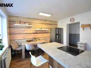 Prodej bytu 3+1, Štíty, Sportovní, 81 m2