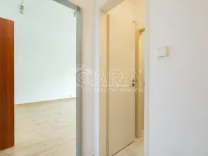 Pronájem bytu 1+kk, Praha - Stodůlky, Petržílkova, 32 m2