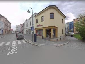 Pronájem kanceláře, Valašské Meziříčí, Poláškova, 250 m2