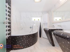 Prodej rodinného domu, Všemina, 286 m2