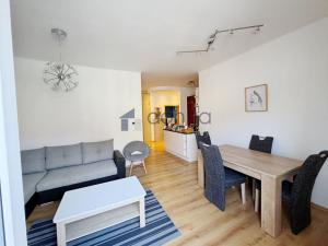 Pronájem bytu 3+kk, Praha, Vrázova, 88 m2