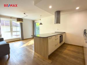 Pronájem bytu 3+kk, Praha - Lysolaje, Lysolajské údolí, 70 m2