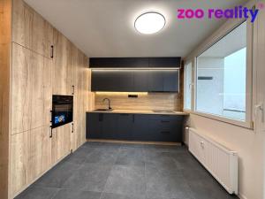 Prodej bytu 2+1, Chomutov, Vítězslava Nezvala, 49 m2