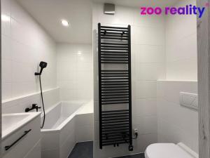 Prodej bytu 2+1, Chomutov, Vítězslava Nezvala, 49 m2