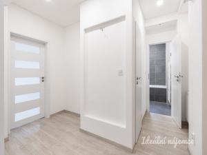 Pronájem bytu 3+1, Praha - Krč, Rosečská, 84 m2