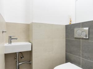 Pronájem bytu 3+1, Praha - Krč, Rosečská, 84 m2