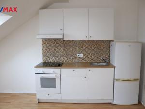 Pronájem bytu 1+kk, Brno - Židenice, Bubeníčkova, 25 m2