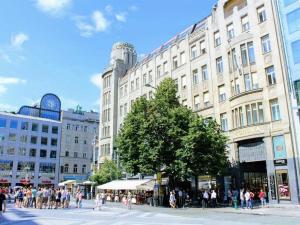 Pronájem obchodního prostoru, Praha - Nové Město, Václavské náměstí, 25 m2