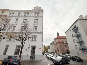 Pronájem kanceláře, Praha, Žerotínova, 47 m2