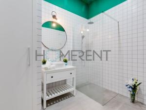 Pronájem bytu 2+kk, Praha - Karlín, Prvního pluku, 55 m2