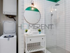 Pronájem bytu 2+kk, Praha - Karlín, Prvního pluku, 55 m2