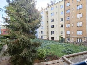 Pronájem bytu 3+kk, Praha, Mlékárenská, 81 m2