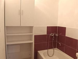 Prodej bytu 2+1, Kynšperk nad Ohří, náměstí SNP, 52 m2