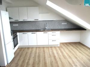 Pronájem bytu 2+kk, Litomyšl, Komenského nám., 73 m2