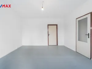 Prodej bytu 3+1, Liberec - Liberec VI-Rochlice, Sametová, 70 m2