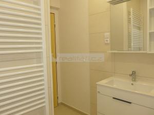 Prodej bytu 2+kk, Plzeň - Jižní Předměstí, Kollárova, 62 m2