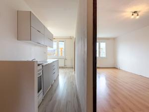 Prodej bytu 2+1, Chomutov, Bezručova, 67 m2