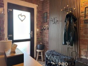 Prodej rodinného domu, Kuchařovice, Znojemská, 160 m2