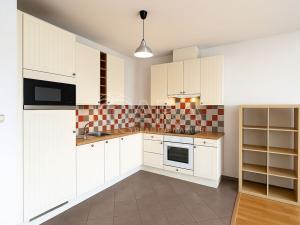 Pronájem bytu 2+kk, Praha - Dejvice, Paťanka, 64 m2