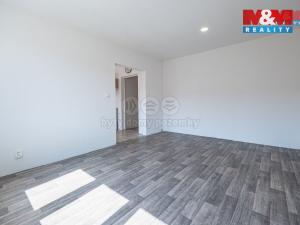 Pronájem bytu 1+1, Žatec, Černobýla, 35 m2