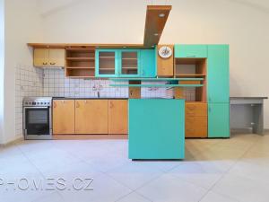 Pronájem bytu 2+1, Praha - Nové Město, Na Moráni, 62 m2