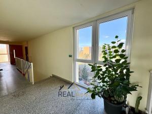 Pronájem bytu 1+kk, Brno, U hřiště, 31 m2