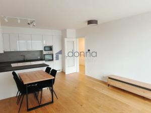 Pronájem bytu 2+kk, Praha, Ramonova, 58 m2