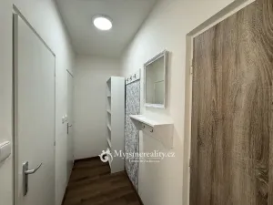 Pronájem bytu 1+1, Zlín - Příluky, 32 m2