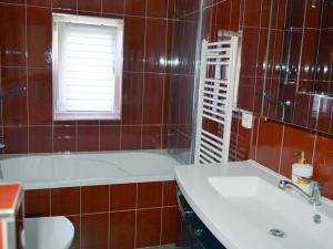 Pronájem bytu 2+1, Fryšták, Komenského, 86 m2