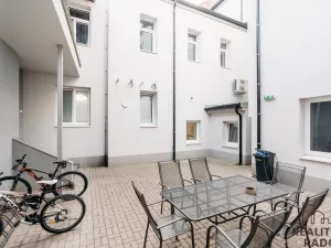 Pronájem obchodního prostoru, Hodonín, Národní třída, 119 m2