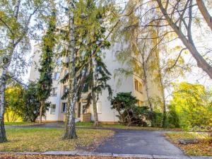 Prodej bytu 3+1, Praha - Kobylisy, Šimůnkova, 63 m2