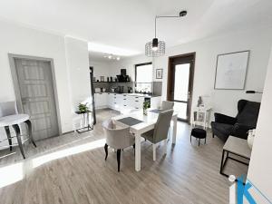 Prodej rodinného domu, Mostkovice, Na Paloučku, 240 m2