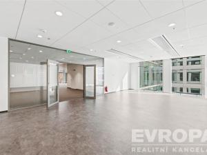 Pronájem kanceláře, Praha - Holešovice, Plynární, 500 m2