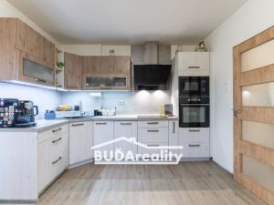 Prodej rodinného domu, Želechovice nad Dřevnicí, 4. května, 163 m2