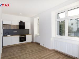 Prodej činžovního domu, Ústí nad Labem - Předlice, náměstí Prokopa Velikého, 576 m2