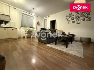 Pronájem bytu 2+kk, Zlín, Plesníkova, 46 m2