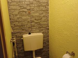 Pronájem bytu 2+1, Rotava, Sídliště, 56 m2