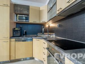 Prodej bytu 3+kk, Hradec Králové - Třebeš, Ve Stromovce, 74 m2