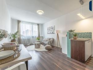 Pronájem bytu 3+kk, Praha - Kamýk, Krhanická, 65 m2