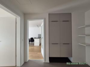 Pronájem bytu 2+kk, Praha - Strašnice, Ramonova, 58 m2