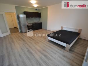 Pronájem bytu 1+kk, Praha - Hloubětín, Modrého, 35 m2