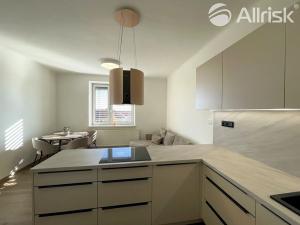 Pronájem bytu 2+kk, Brno, Zemědělská, 58 m2