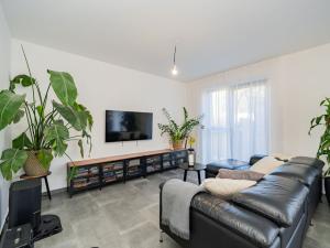 Prodej rodinného domu, Lužce, 170 m2